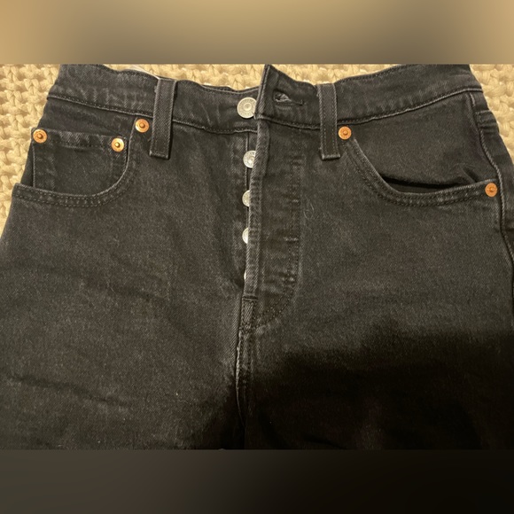 Levi Ribcage shorts - Picture 3 of 7